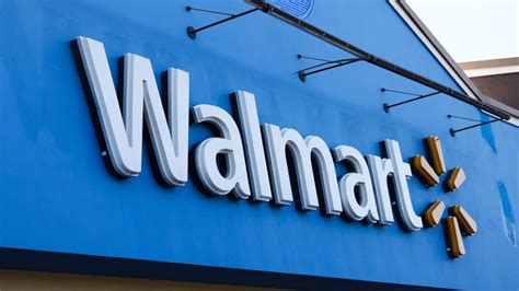 Dec 31, 2023 · Walmart was closed on both Thanksgiving and Christmas this year to allow their employees to enjoy a day off. But what about New Year's Day 2024? While some other major retailers like Costco and... 